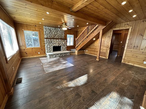 4th image of 52770 Sugar Pine Dr