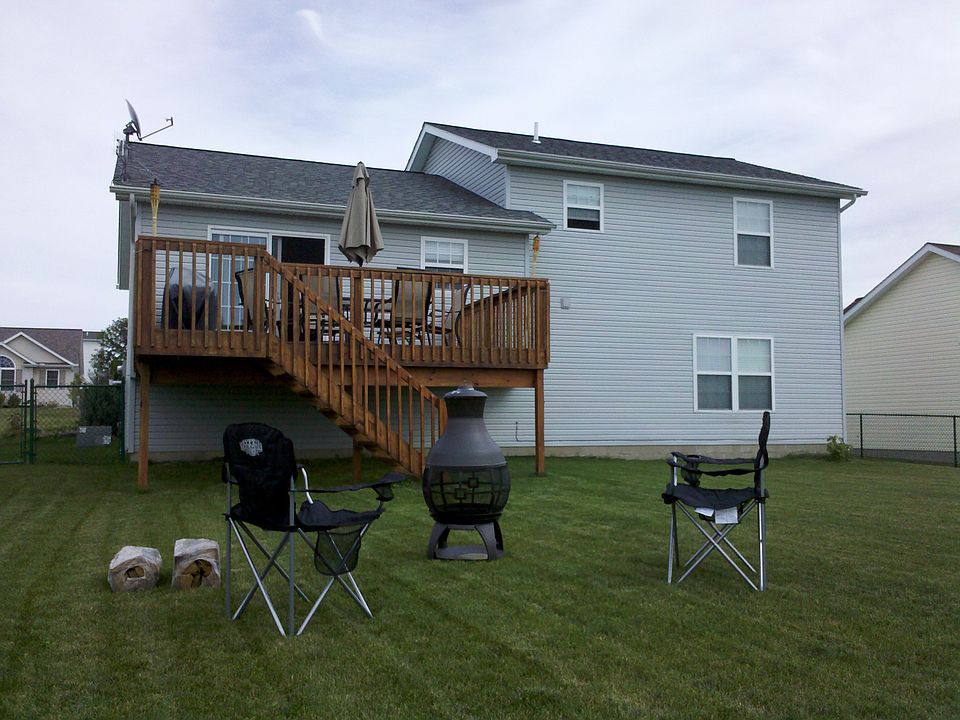 2nd image of 8722 Robin Dr