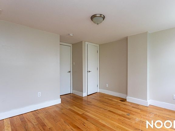 5th image of 318 Melrose St #3C