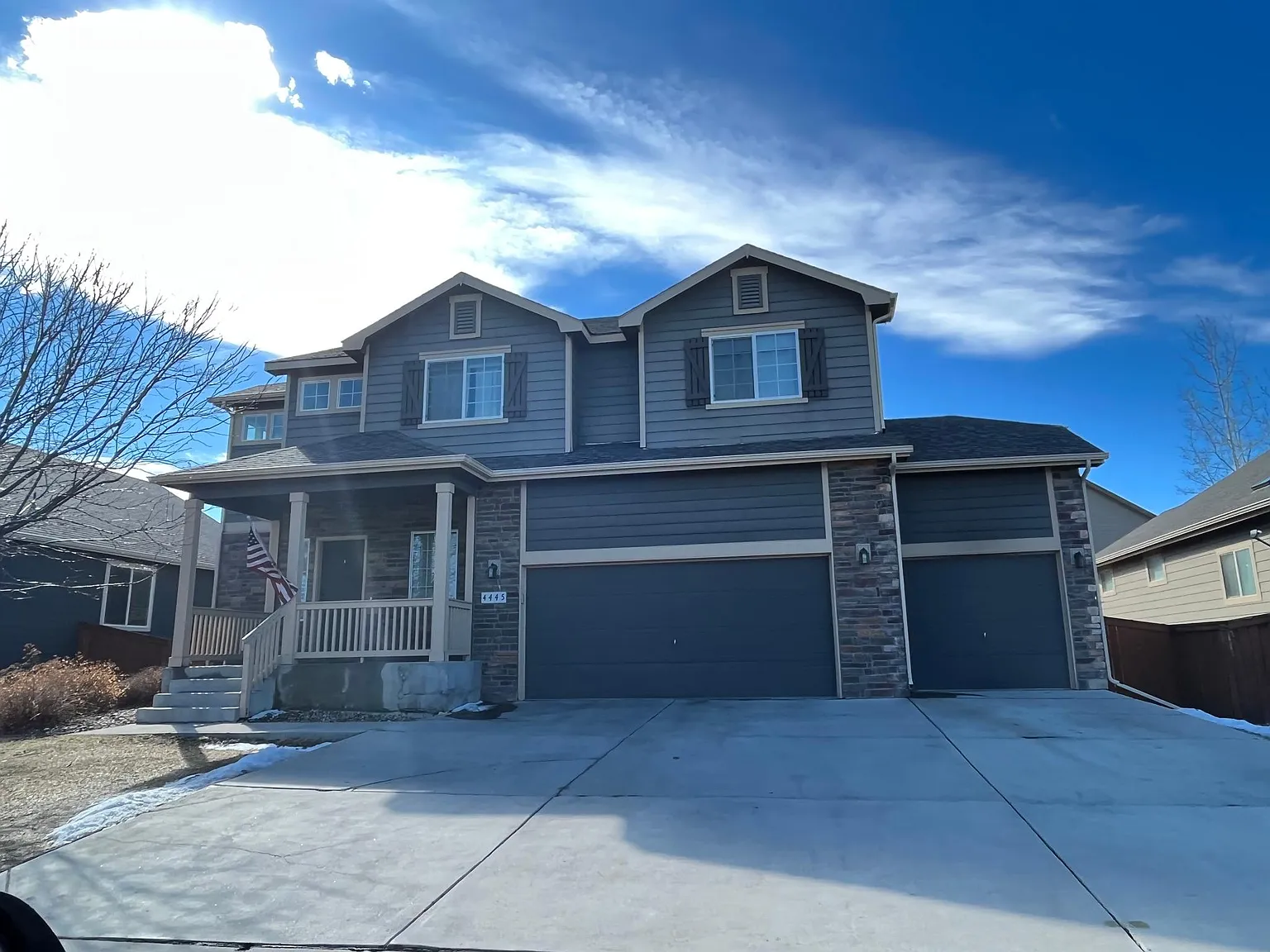 4 bed, 2.5 bath, 2724 sqft, $2,775 — Photo 1