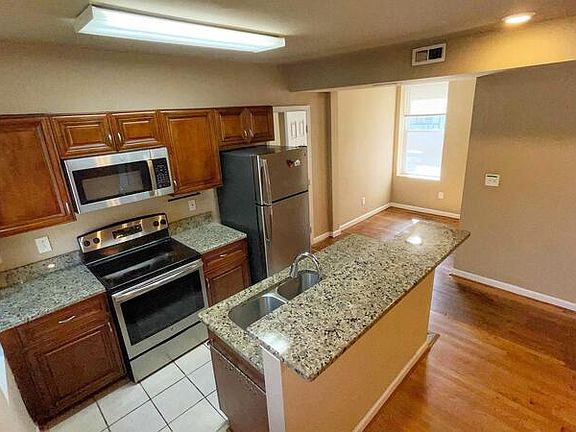 5th image of 112 W 39th St APT 12