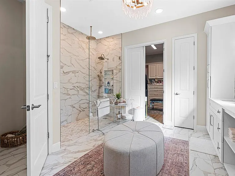 6440 Tideline Dr — Photo 18