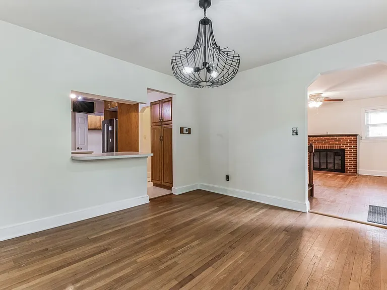 14011 Rectory Ln — Photo 7