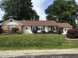 419 Oliver Lee Dr, Belleville, IL
