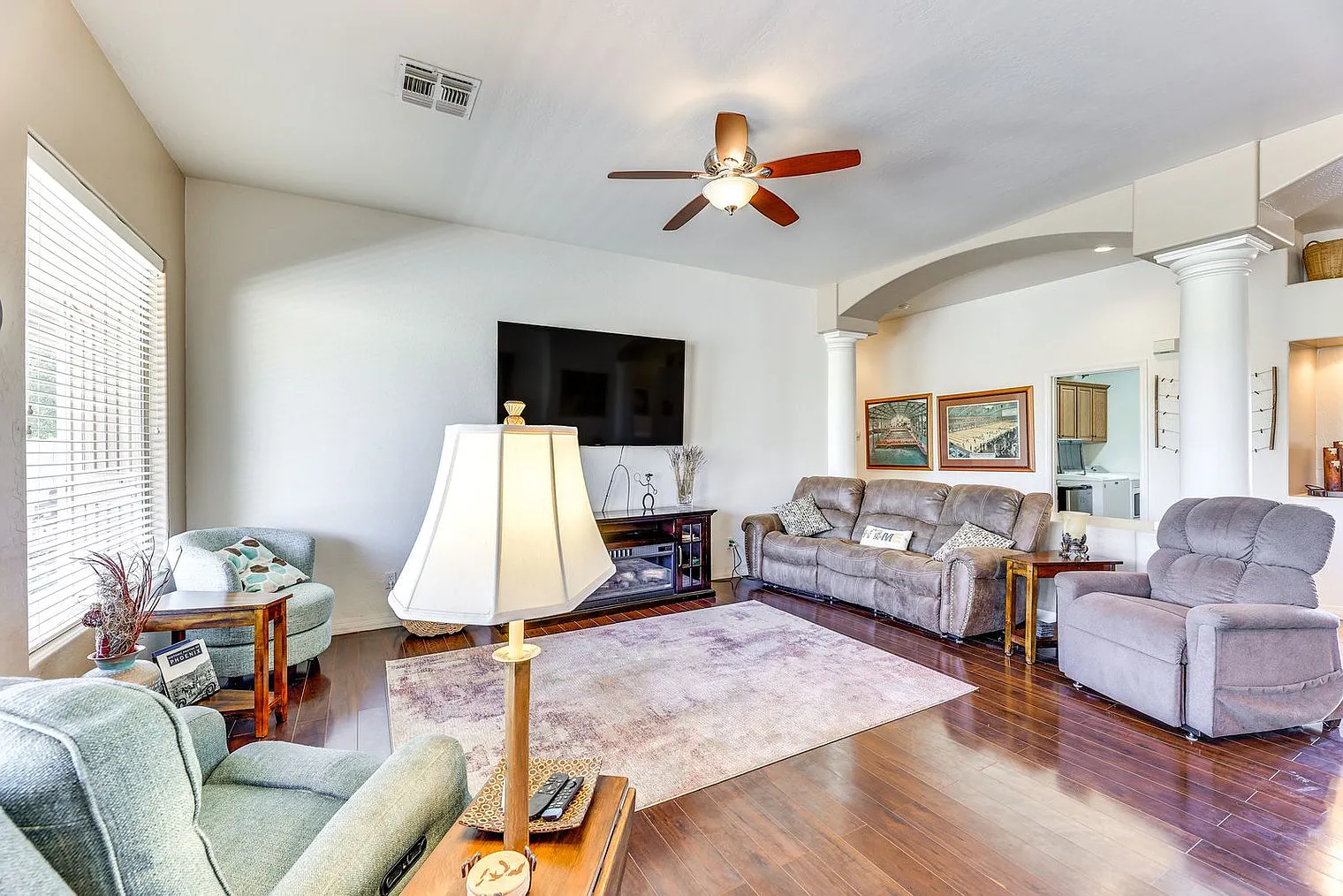 4 bed, 3.0 bath, 2744 sqft, $4,744 — Photo 4