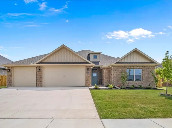 2212 Charles St, Pea Ridge, AR 72751
