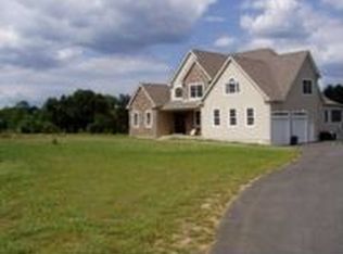 48 Babbitt Hill Rd, Pomfret Center, CT 06259