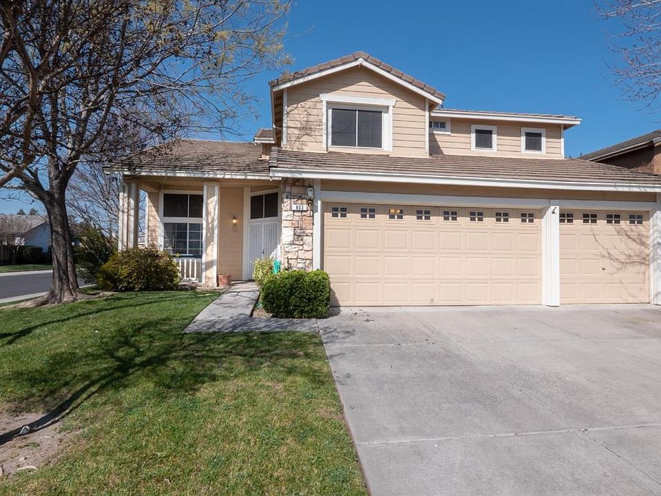 1st image of 803 Kilarney Ct