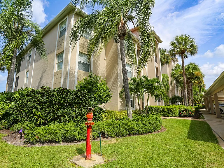 10275 Heritage Bay Blvd #724 — Photo 42