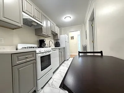 9 James St #2A Photo 1