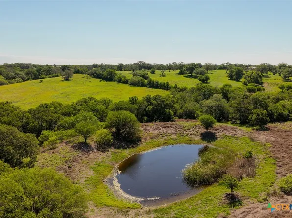 721 Branch Rd, Seguin, TX 78155