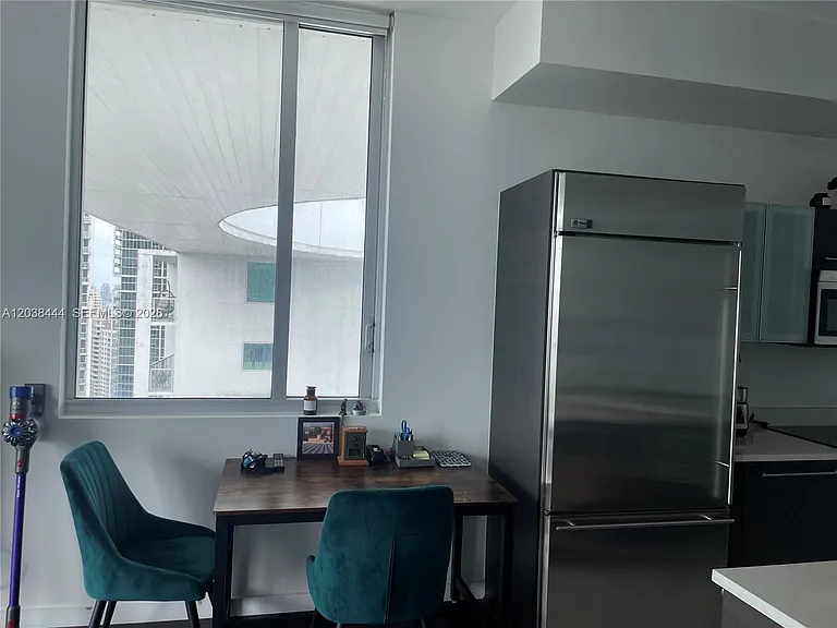 55 SE 6th St #Penthouse 4307 — Photo 7