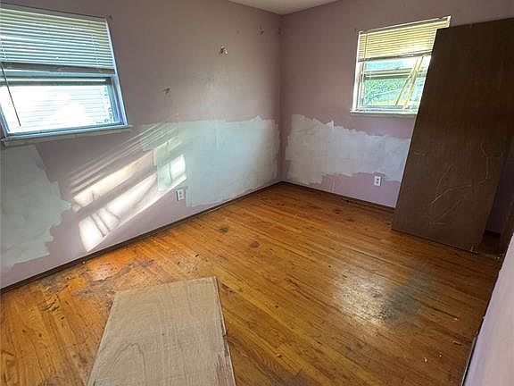 5th image of 4805 S Shallow Brook Dr
