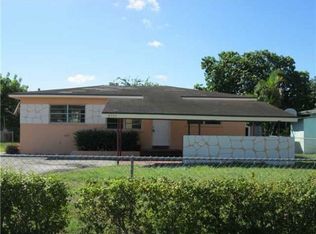 6553 Pines Pkwy, Hollywood, FL 33023