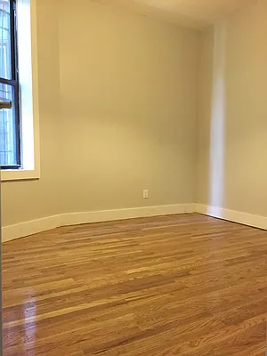 Rented by EXR | media 4