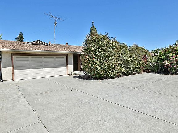 2nd image of 5262 Camden Ave