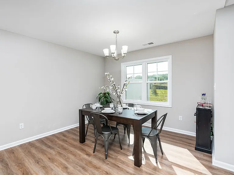 113 Lake View Cir — Photo 9