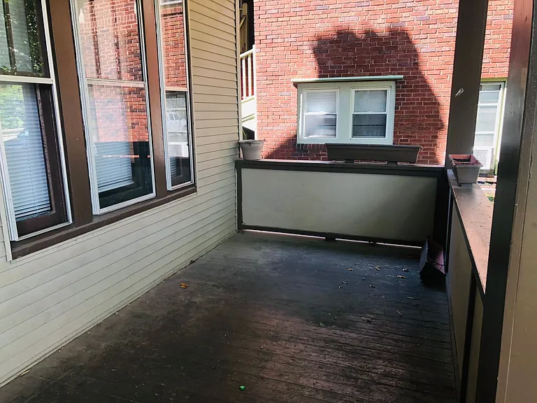 2015 Summit St — Photo 5