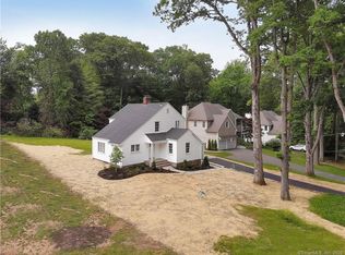 36 Macdonald Rd, Trumbull, CT 06611