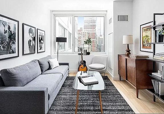 2nd image of 515 9th Ave #6A