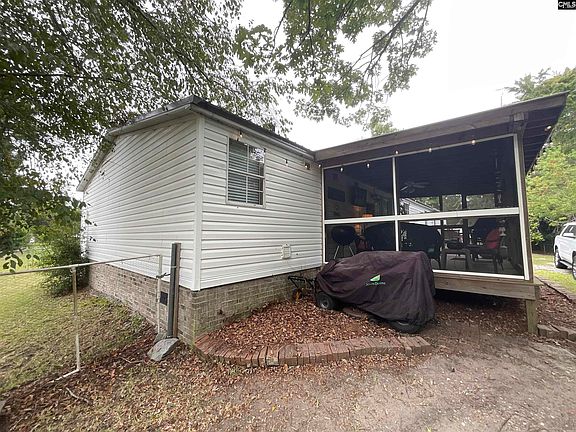 3rd image of 884 Whaler Pl
