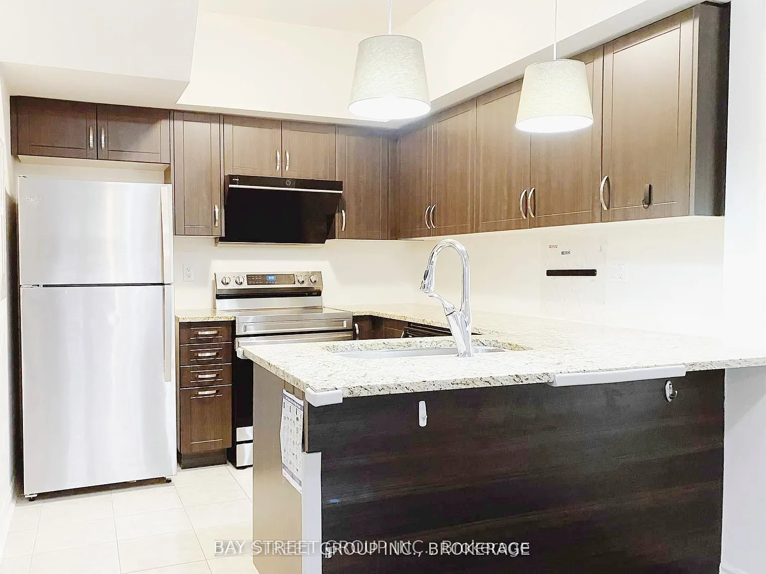 3 bed, $2,900 — Photo 3