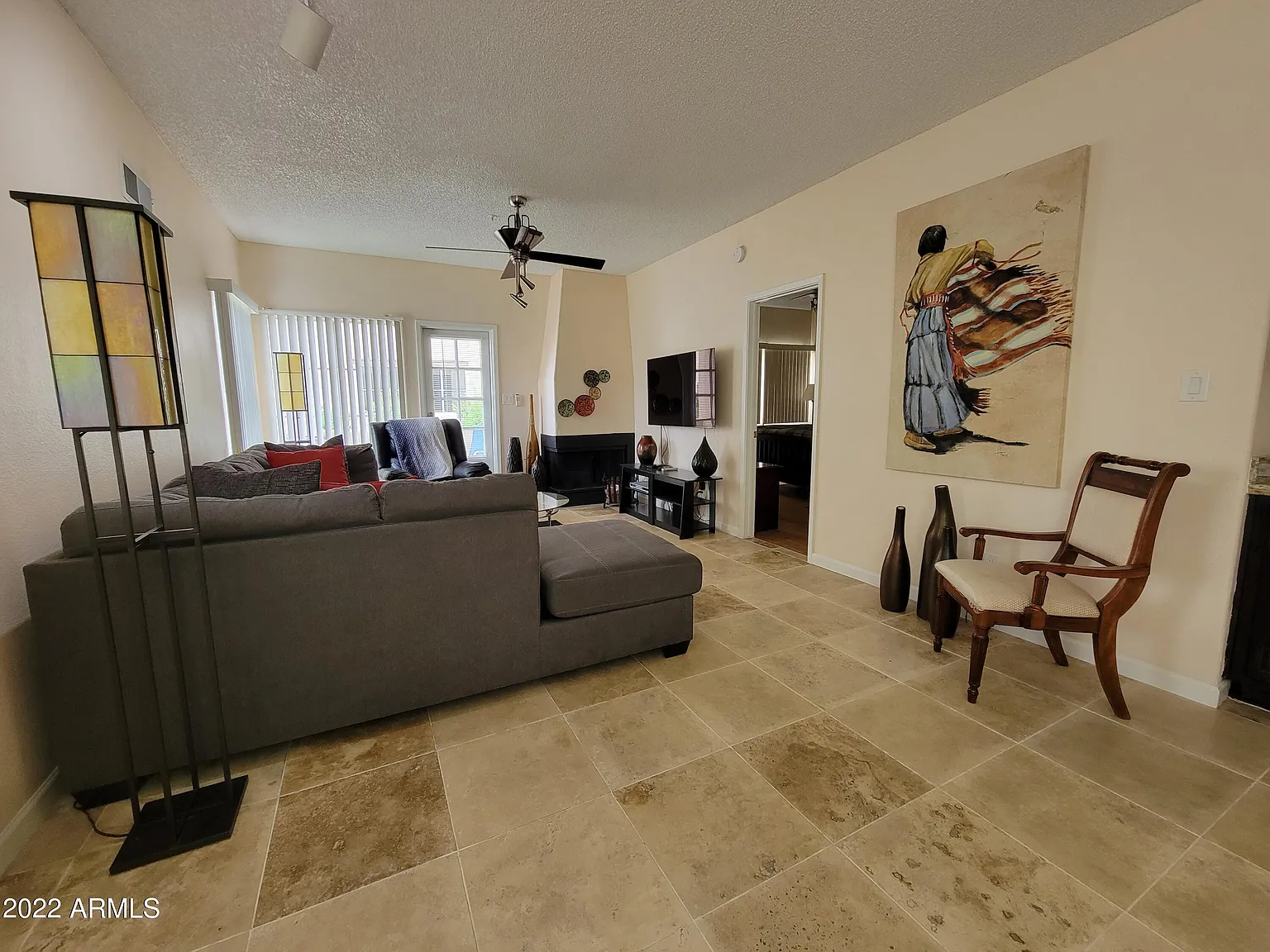 3 bed, 2.0 bath, 1364 sqft, $3,500 — Photo 3