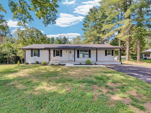 156 Horseshoe Dr, Cookeville, TN 38506