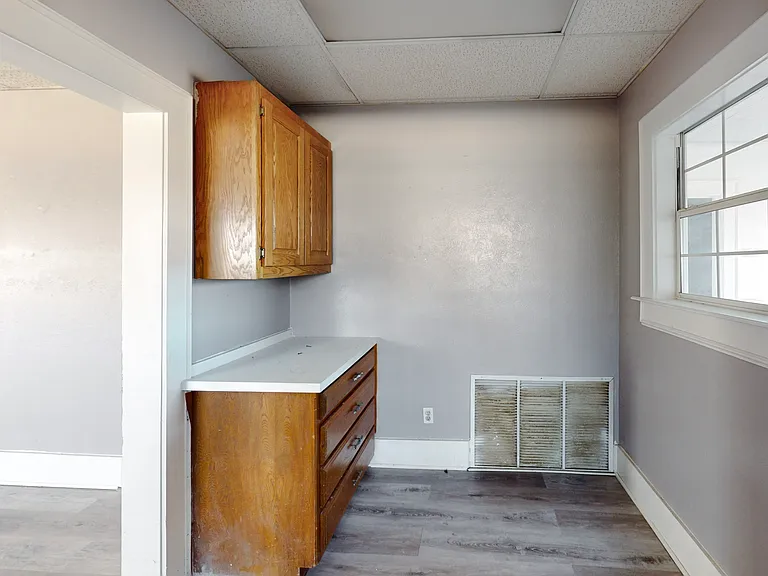 409 W Main St — Photo 23