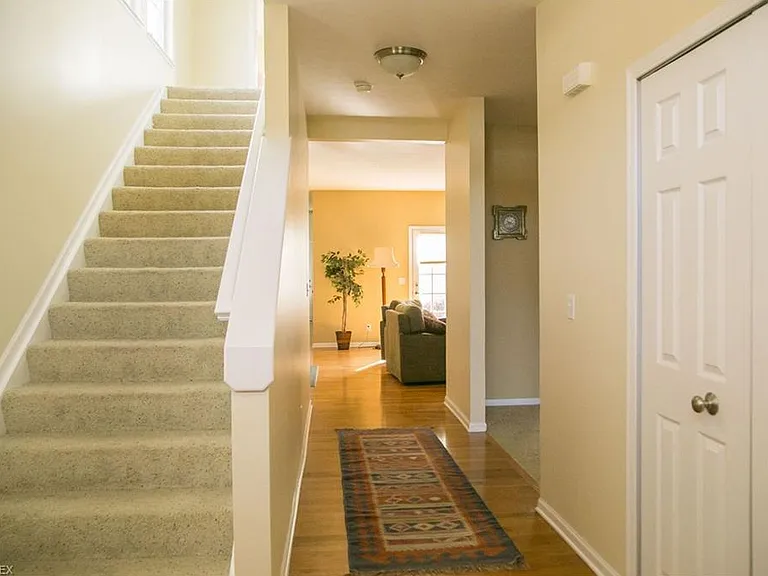 8430 Chester Pkwy — Photo 17