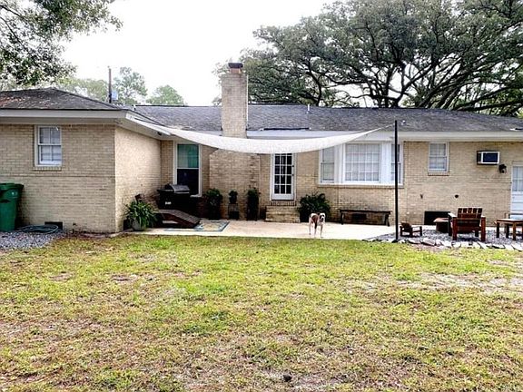 2nd image of 101 Chucker Dr