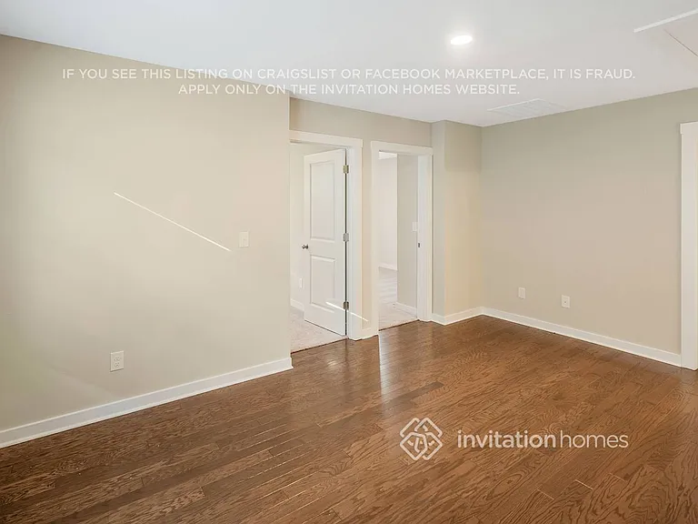 6313 Coatbridge Ln — Photo 21