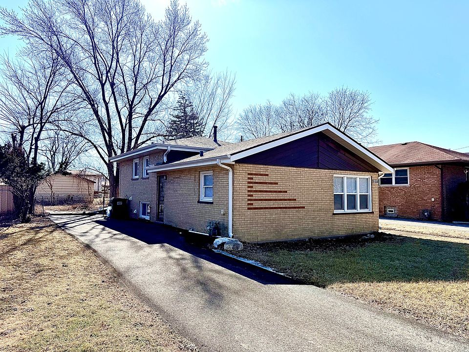 1st image of 2217 W 156th Pl