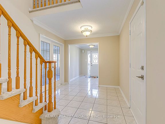 5th image of 102 Sunforest Dr