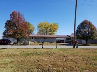 111 Salt Rd, Noel, MO 64854