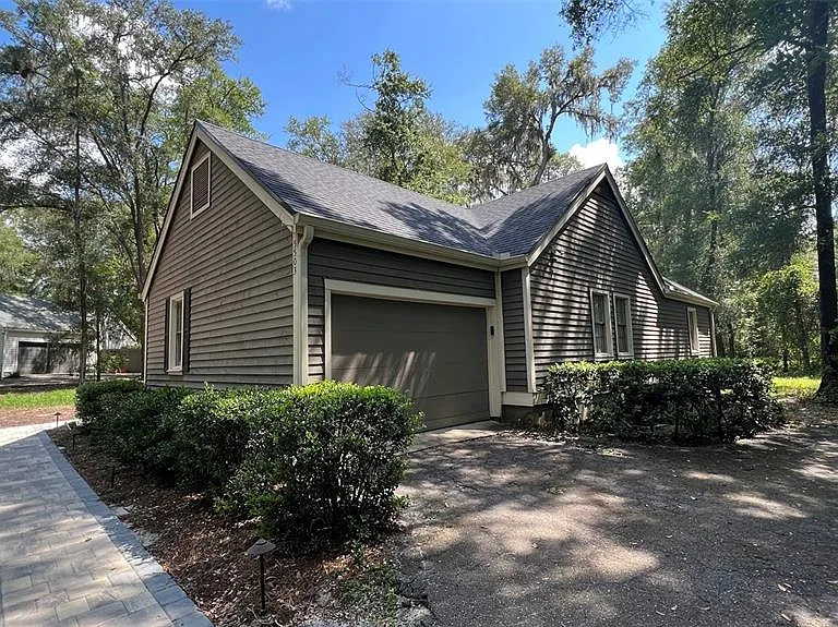5503 SW 84th Dr — Photo 5