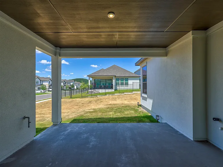 1929 Montella Way — Photo 36