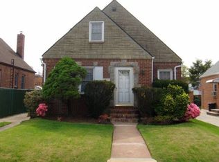 5836 202nd St, Bayside, NY 11364
