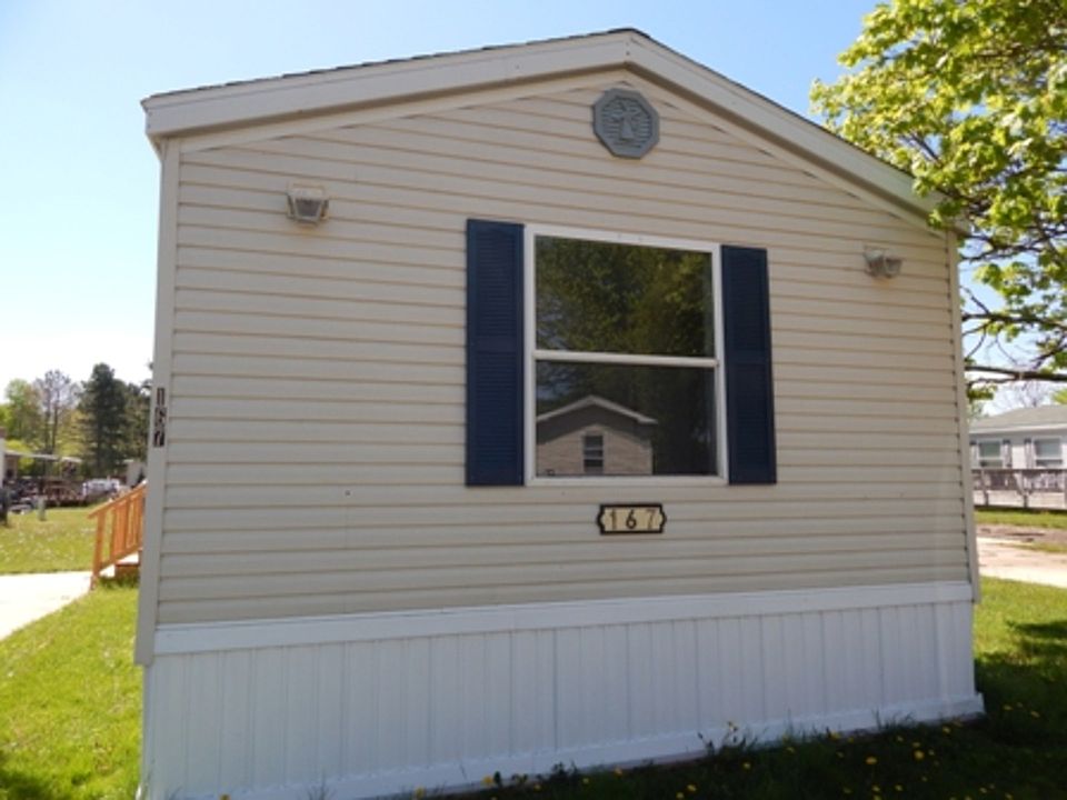 1st image of 167 Pine Dr S