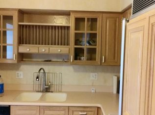 100 W Hickory Grove Rd APT D5, Bloomfield, MI 48304