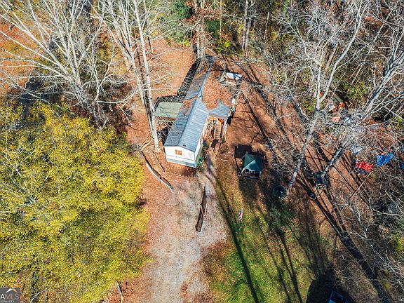 5th image of 242 Eaton Rd