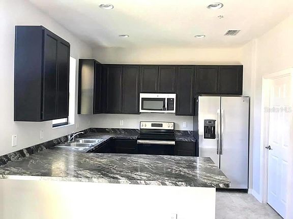 4th image of 2426 Seven Oaks Dr #2426