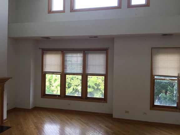 5th image of 2717 N Wayne Ave #3T