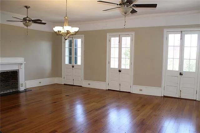 1 bed, 1.0 bath, 900 sqft, $1,800 — Photo 2