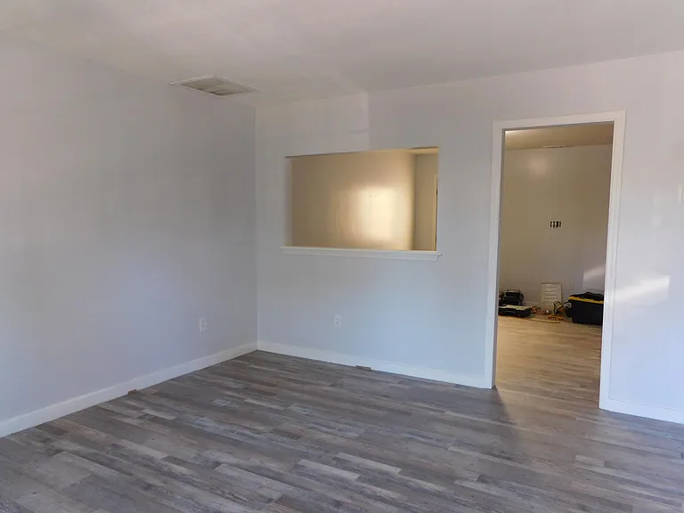 12 Donnell Ave — Photo 3