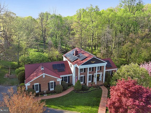4th image of 4709 Randolph Ct