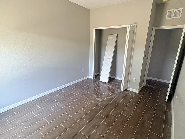 554 Ronnoc Ln — Photo 16