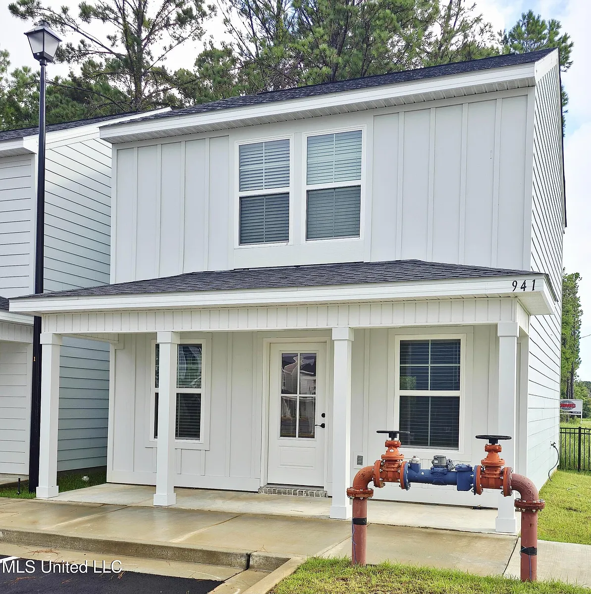 Building Photo - 941 Motsie Rd