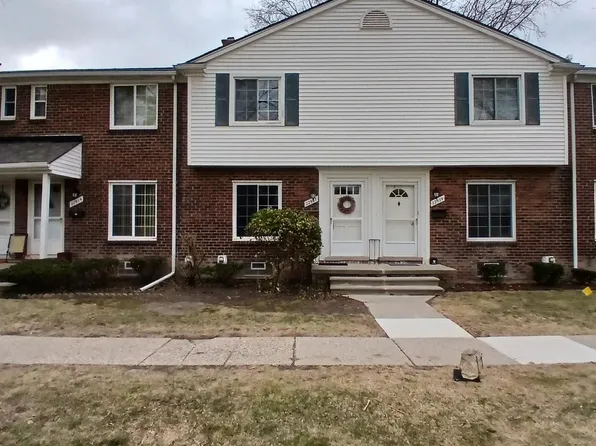 22927 Gary Ln #78, Saint Clair Shores, MI 48080