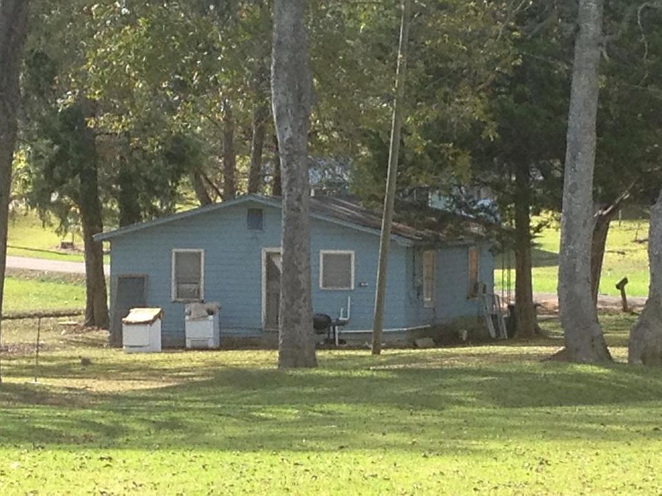 2nd image of 332 Prairie St